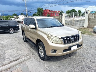 2011 Toyota Prado