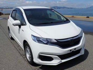 2018 Honda Fit hybrid 100 percent
$1,849,000