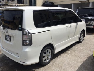 2009 Toyota Voxy for sale in St. Catherine, Jamaica