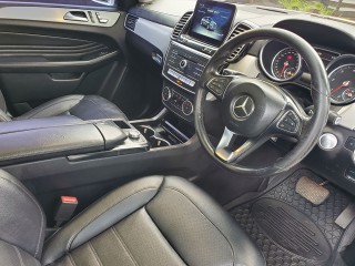 2016 Mercedes Benz GLE350
$9,490,000