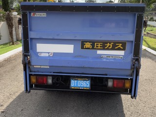 2010 Isuzu ELF for sale in Manchester, Jamaica