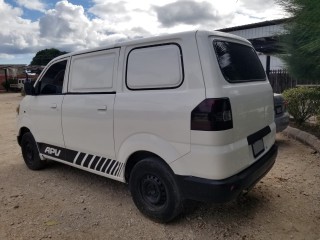 2009 Suzuki APV