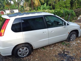 2002 Mitsubishi Exceed RVR