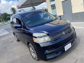 2006 Toyota Voxy