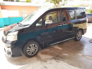2013 Toyota Voxy for sale in Manchester, Jamaica