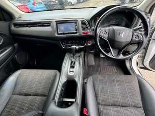 2016 Honda Vezel S
$3,000,000