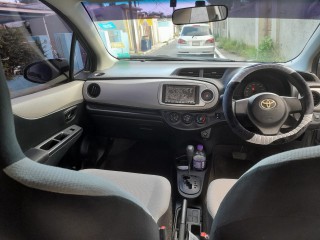 2011 Toyota Vitz