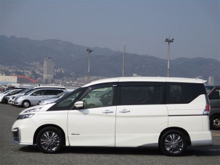 2017 Nissan Serena Ryder