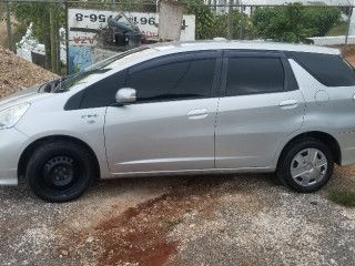 2014 Honda Fit shuttle for sale in Manchester, Jamaica