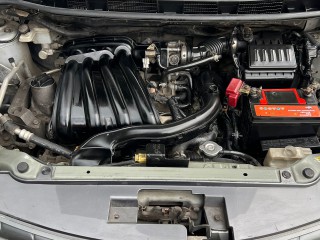 2011 Nissan Note
$590,000