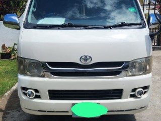 2010 Toyota Regius Ace 
$1,700,000