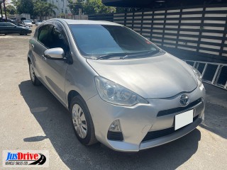 2014 Toyota Aqua for sale in Kingston / St. Andrew, Jamaica