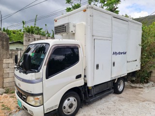 2006 Hino Dutro  Hybrid for sale in Kingston / St. Andrew, Jamaica