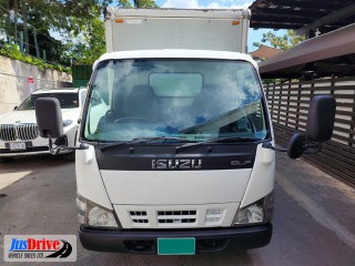 2004 Isuzu ELF