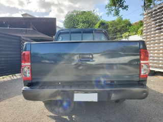 2013 Toyota HILUX
$2,490,000