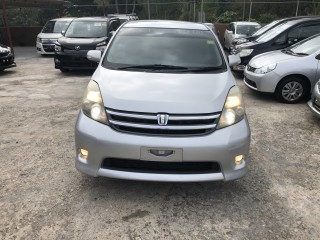 2009 Toyota Isis platana for sale in Manchester, Jamaica