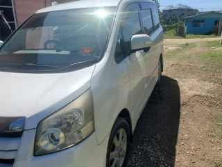 2010 Toyota Noah for sale in Westmoreland, 