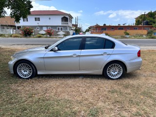 2008 BMW 325i 3 series 
$1,050,000