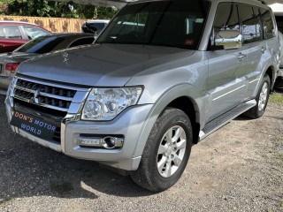 2016 Mitsubishi Pajero