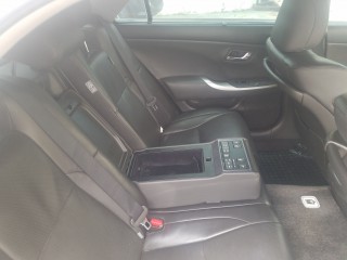 2011 Toyota Crown Hybrid for sale in Kingston / St. Andrew, Jamaica