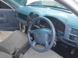 2002 Mazda Demio