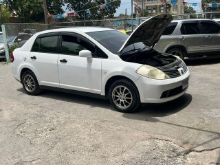 2007 Nissan Tiida latio for sale in Kingston / St. Andrew, Jamaica