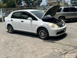 2007 Nissan Tiida latio