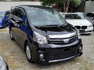 2012 Toyota Noah Si for sale in Kingston / St. Andrew, Jamaica