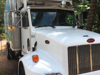 2005 Freightliner Truck for sale in St. Catherine, Jamaica