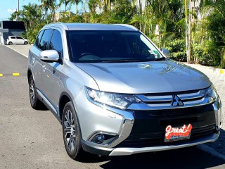 2019 Mitsubishi Outlander for sale in Kingston / St. Andrew, Jamaica