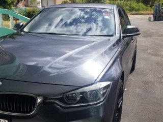 2016 BMW 318i