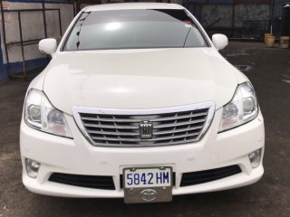 2012 Toyota Crown