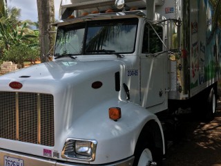 2005 Freightliner Truck for sale in St. Catherine, Jamaica