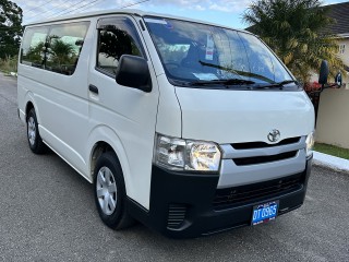 2016 Toyota HIACE