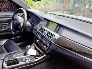 2013 BMW 535i
$2,700,000