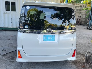 2017 Toyota Voxy for sale in Kingston / St. Andrew, Jamaica