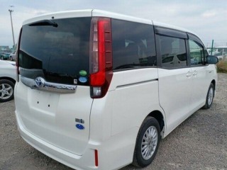 2017 Toyota NOAH HYBRID