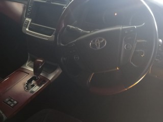 2011 Toyota Crown