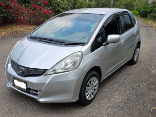 2013 Honda Fit
$995,000