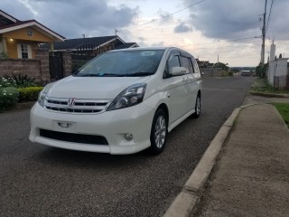 2010 Toyota Isis Platana for sale in Trelawny, Jamaica