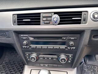 2008 BMW 325i 3 series
$1,050,000