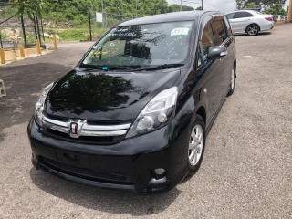 2011 Toyota Isis platana for sale in Manchester, Jamaica