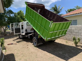 2001 Isuzu Nqr for sale in St. Catherine, Jamaica