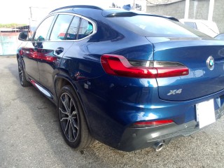 2021 BMW X4