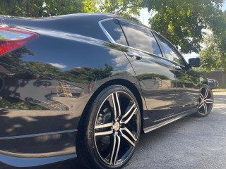 2017 Honda Accord EXL
$2,800,000