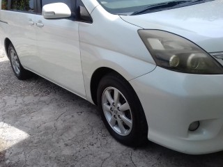 2010 Toyota Isis for sale in St. Catherine, Jamaica
