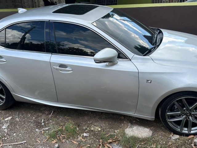 2014 Lexus is for sale in Kingston / St. Andrew, Jamaica