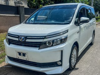 2015 Toyota Voxy for sale in Kingston / St. Andrew, Jamaica