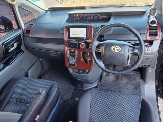 2009 Toyota Noah S