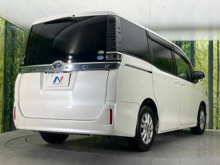 2018 Toyota VOXY
$4,100,000